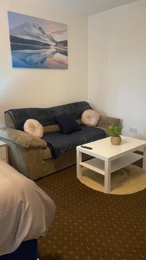 Bv Comfy Studio At Deighton Huddersfield Exteriér fotografie