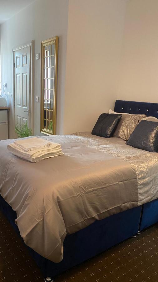 Bv Comfy Studio At Deighton Huddersfield Exteriér fotografie