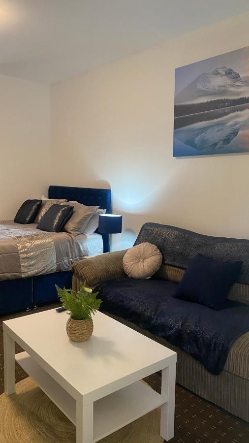Bv Comfy Studio At Deighton Huddersfield Exteriér fotografie
