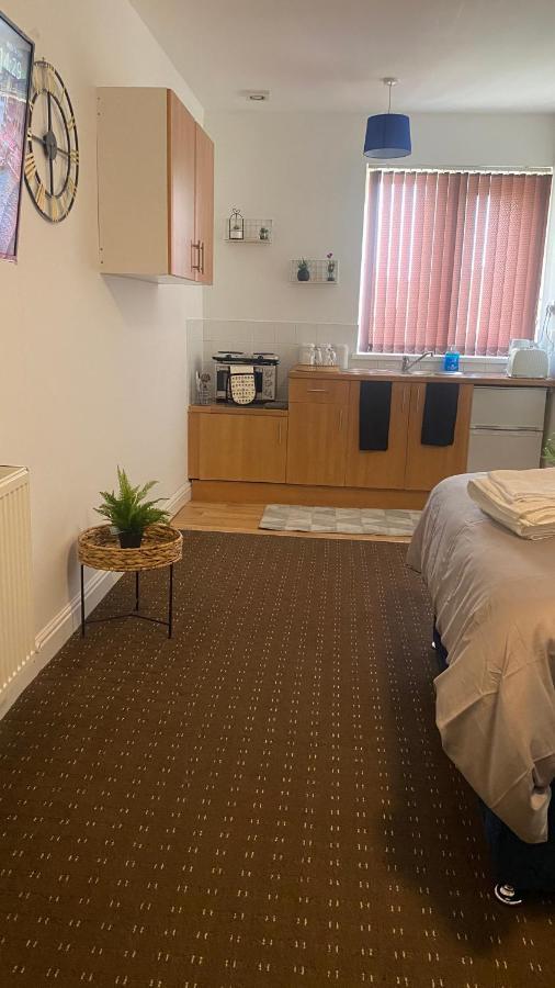 Bv Comfy Studio At Deighton Huddersfield Exteriér fotografie